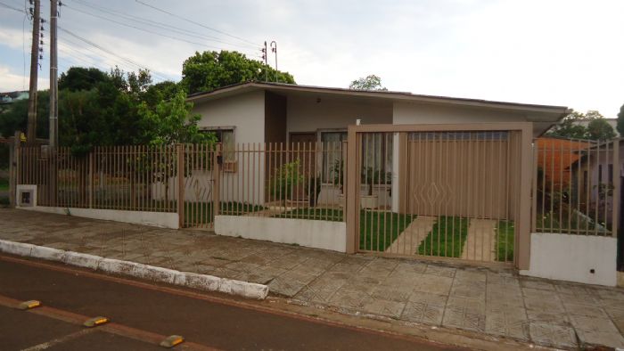 Casa com 3 dormitórios à venda, CENTRO, SAO LOURENCO DO OESTE - SC