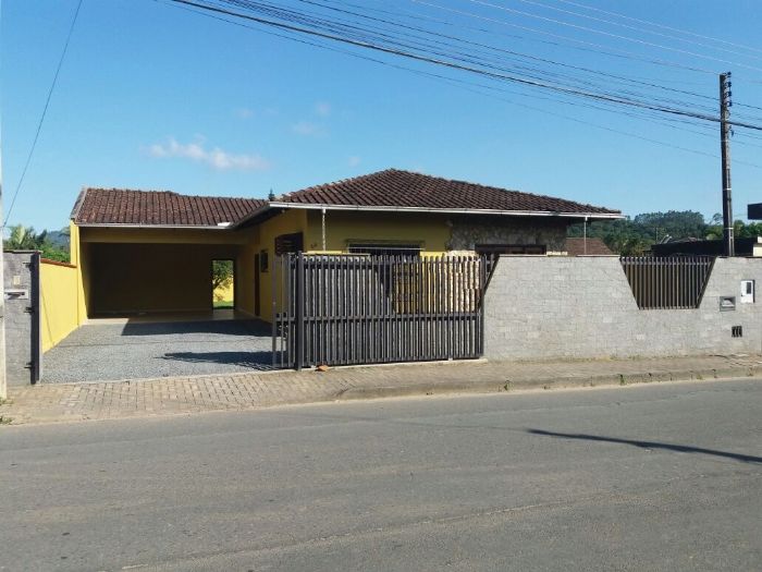 Casa com 2 dormitórios para locação, BARRA DO RIO CERRO, JARAG...