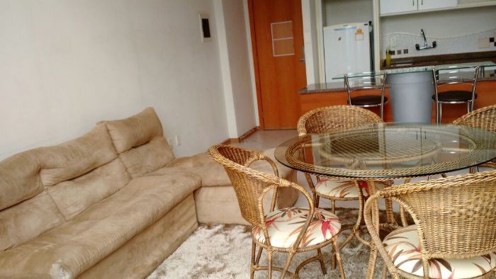 Apartamento com 1 dormitório para locação, CZERNIEWICZ, JARAGU...