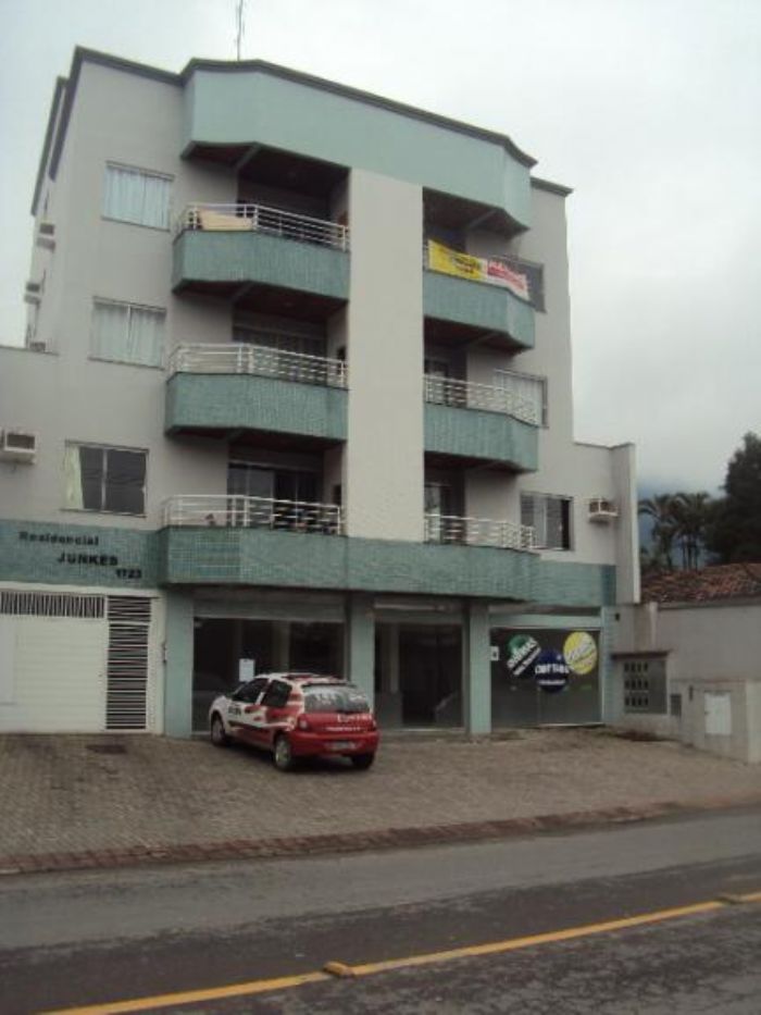 APARTAMENTO BAIRRO JARAGUA ESQUERDO