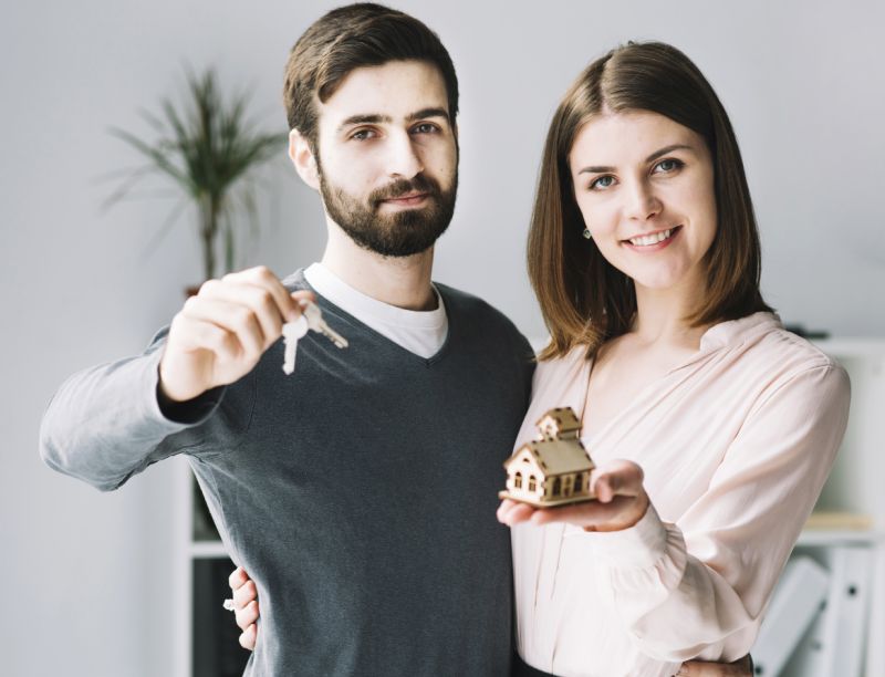 Por que comprar imóveis com uma imobiliária? Veja 6 vantagens!